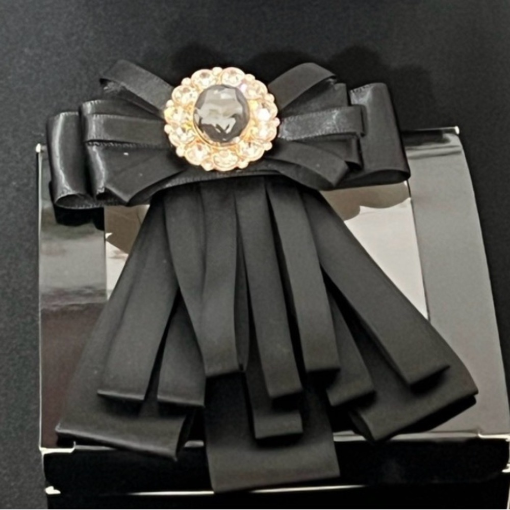FESTIVAL SALE - Elegant Black English BowTie with Gem Detail